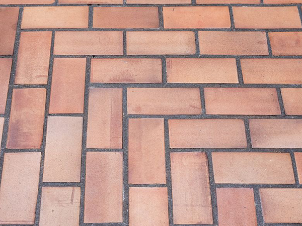 陶瓷透水磚如何維護(hù)？